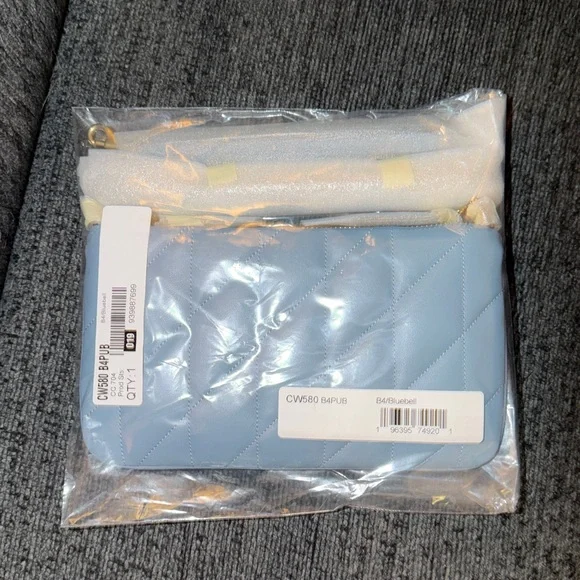 Coach Pouch Bag with Pillow Quilting in Brass/Bluebell Nappa Leather NWT - Picture 9 of 13